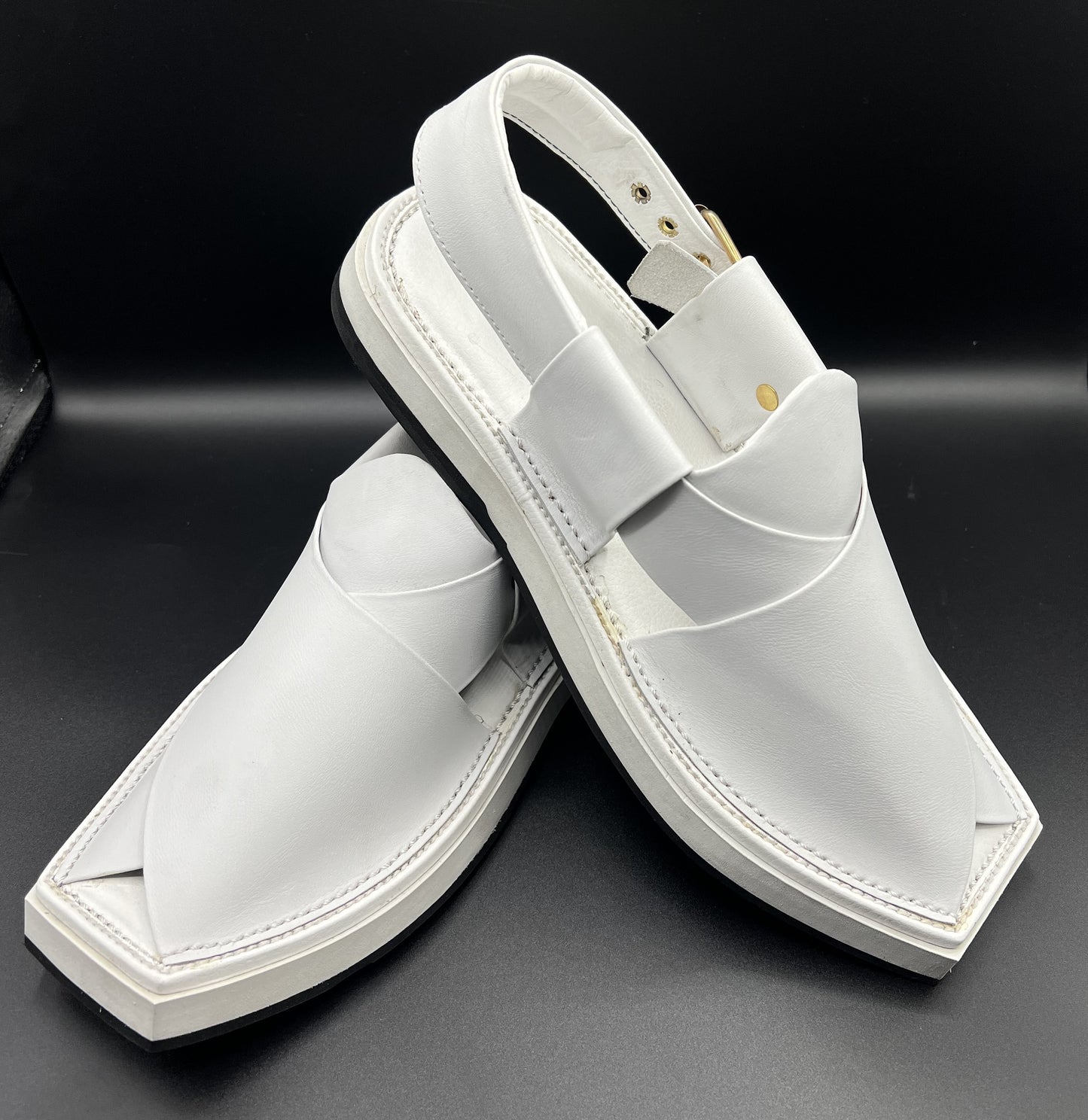 HANDMADE PESHAWARI CHAPPAL KAPTAN | WHITE