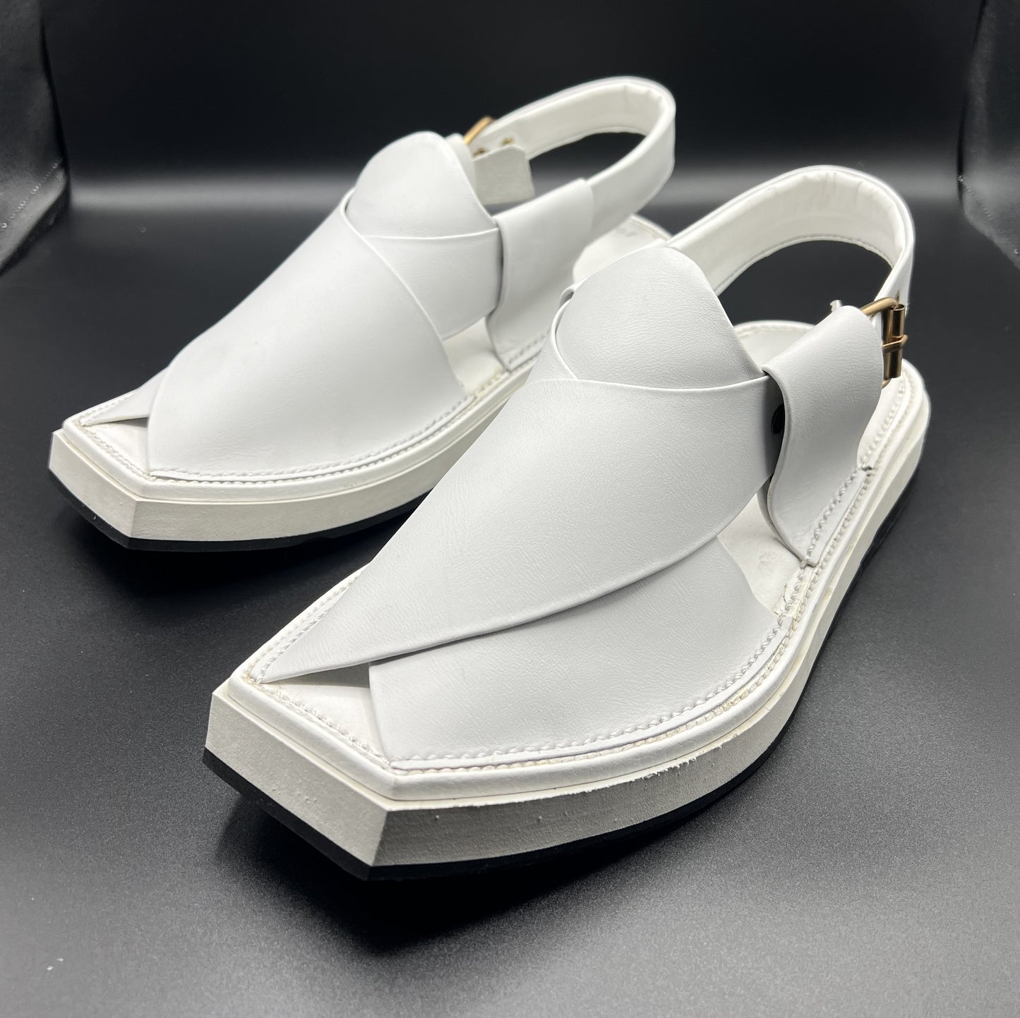 HANDMADE PESHAWARI CHAPPAL KAPTAN | WHITE